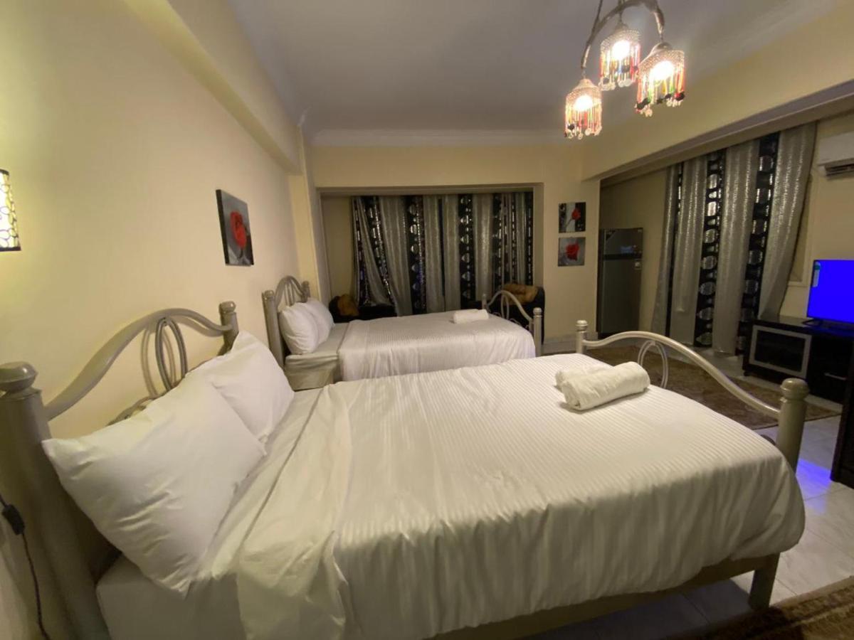 Pyramita Hotel Ghatati Kültér fotó