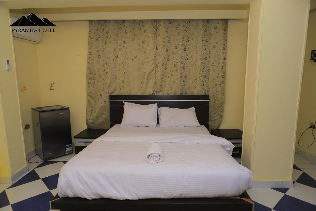 Pyramita Hotel Ghatati Kültér fotó
