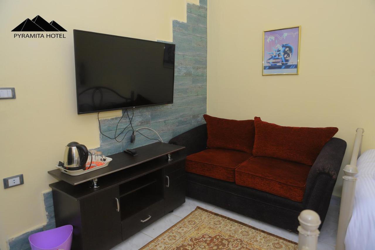 Pyramita Hotel Ghatati Kültér fotó
