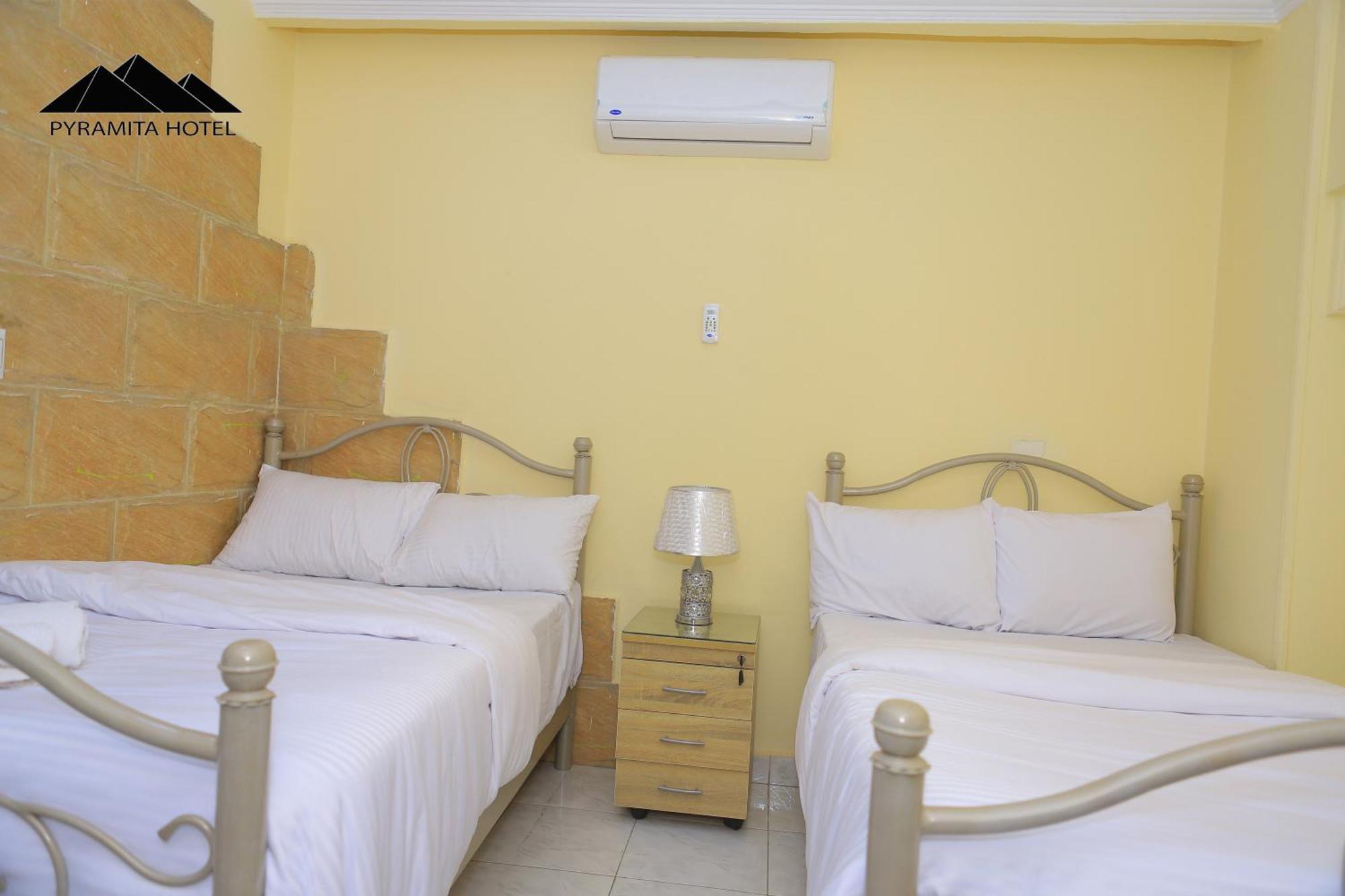 Pyramita Hotel Ghatati Kültér fotó