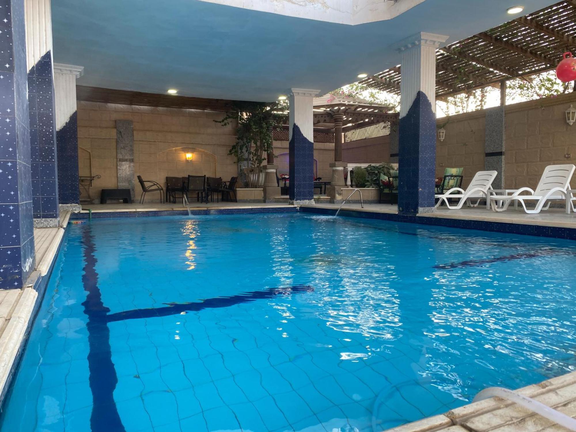 Pyramita Hotel Ghatati Kültér fotó