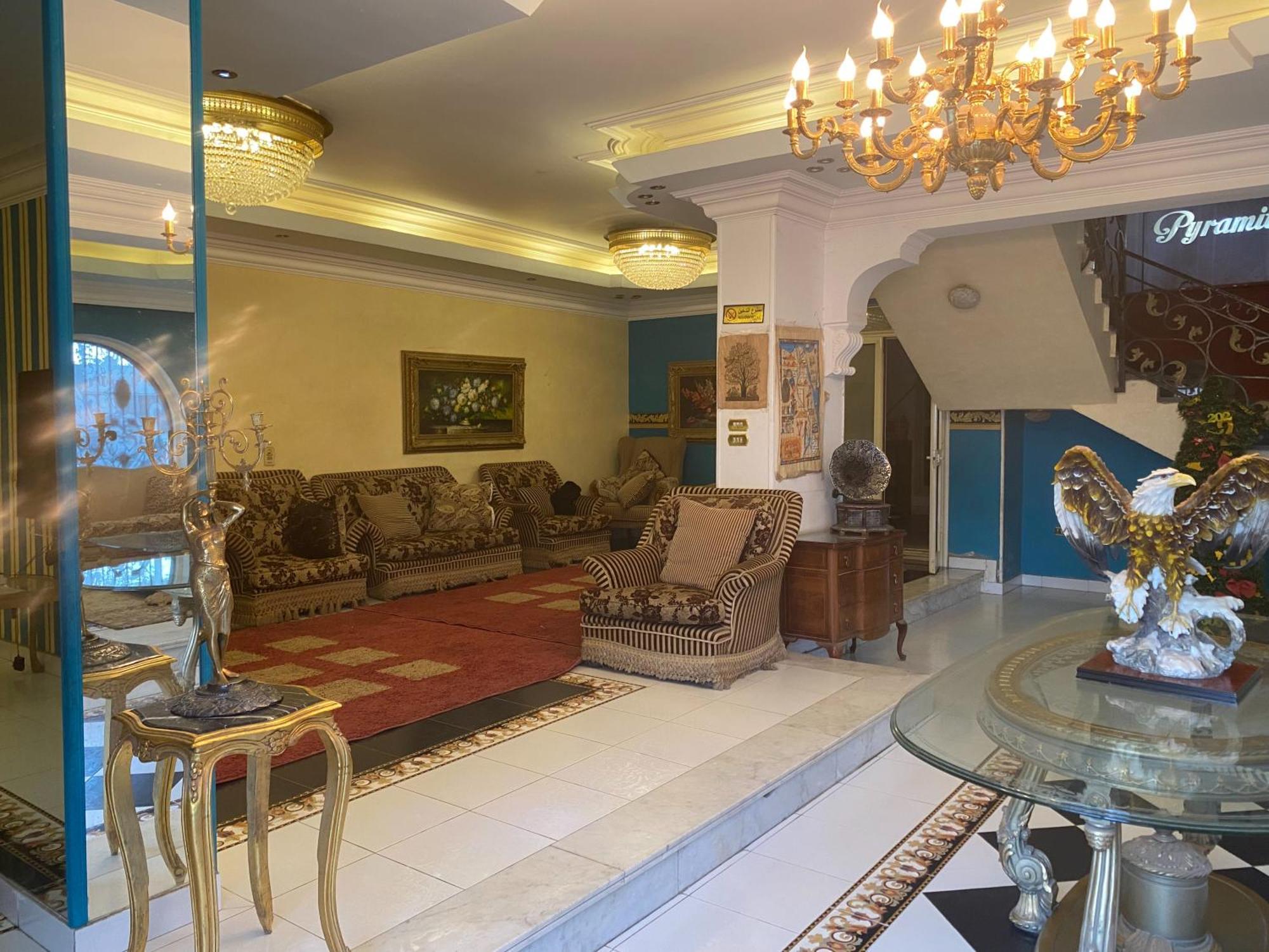 Pyramita Hotel Ghatati Kültér fotó